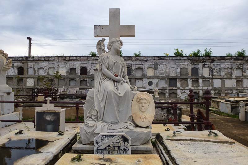 Cienfuegos Cementerio de Reina